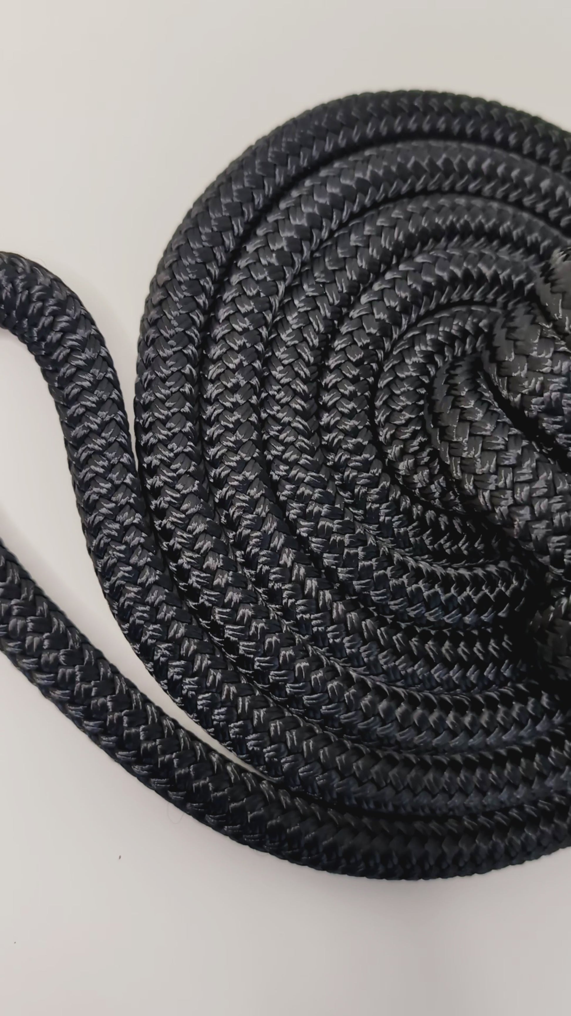 Video of the Blackberry Velvet Rope Flow Rope 