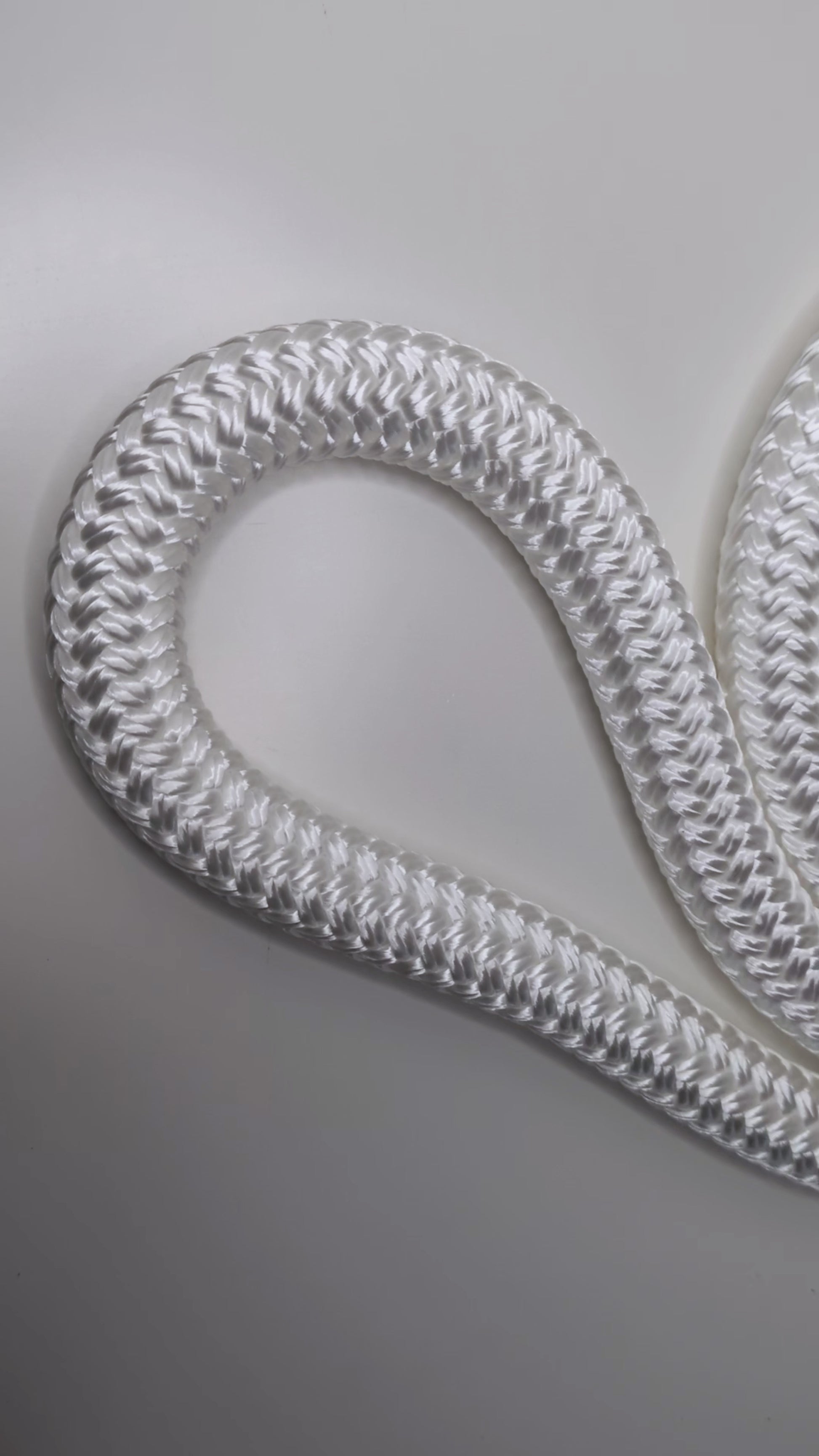 Video of the Elderberry Pulse White Heavy Rope Flow Rope Made in Canada