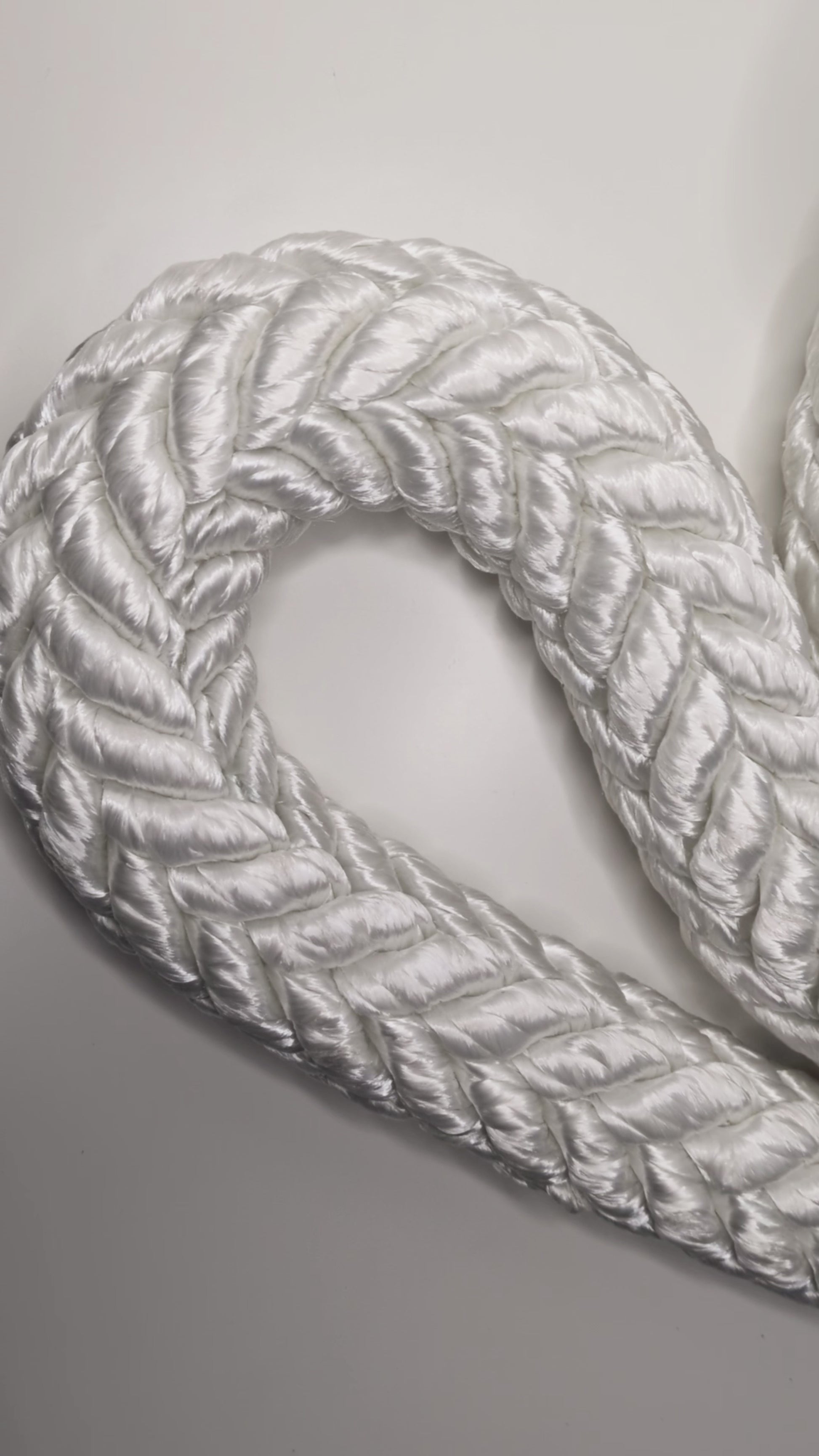 Video of The Baby Beluga White Heavy Rope Flow Rope Made in Canada